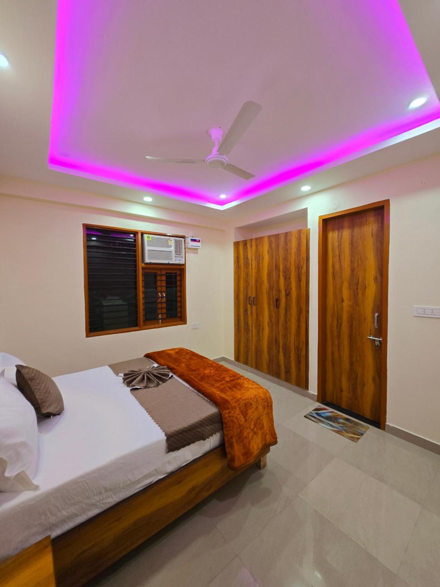 Hotel Blu Plaza Gurgaon Exterior foto